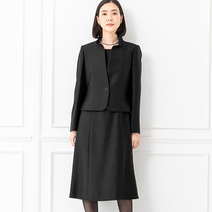 フリルカラーのアンサンブル 9号・ブラック｜東京ソワールオンライン