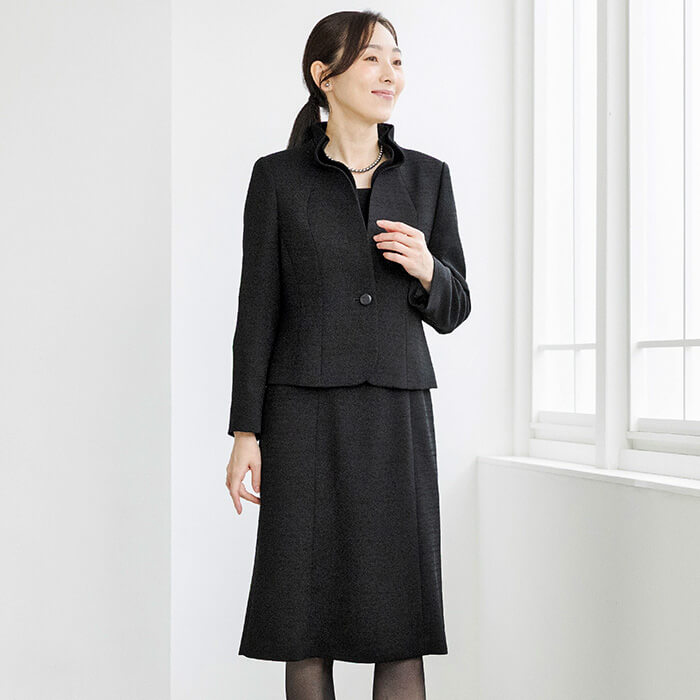 ゆったりサイズのアンサンブル 11号・ブラック｜東京ソワール