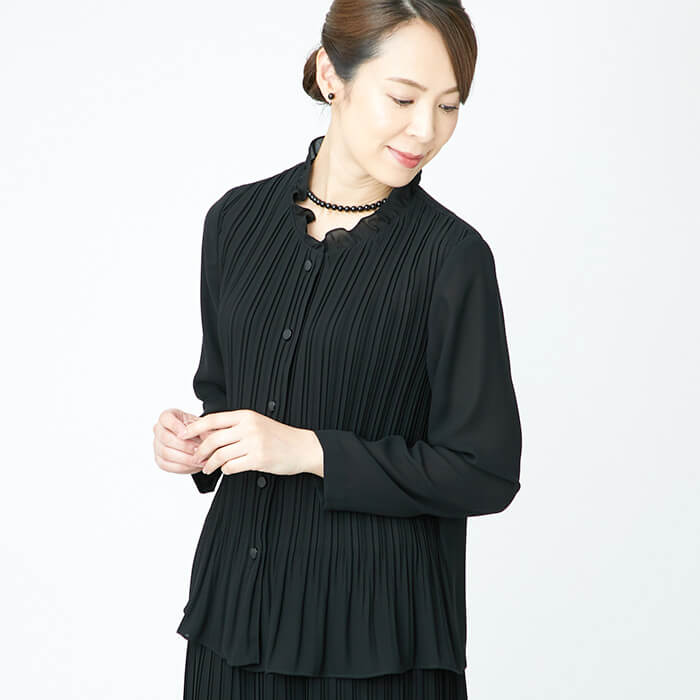 フリルカラーのシフォンブラウス 9号・ブラック｜東京ソワール