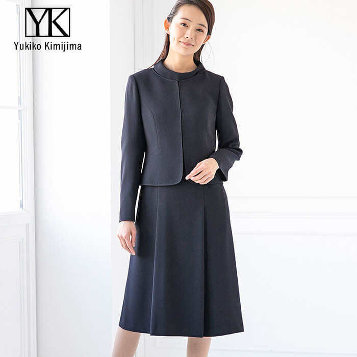 ロールカラーの洗えるお受験スーツ 11号・ネイビー｜東京ソワール