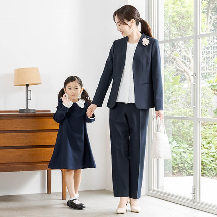 洗える｜定番ネイビーパンツスーツ 11号・ネイビー｜東京ソワール