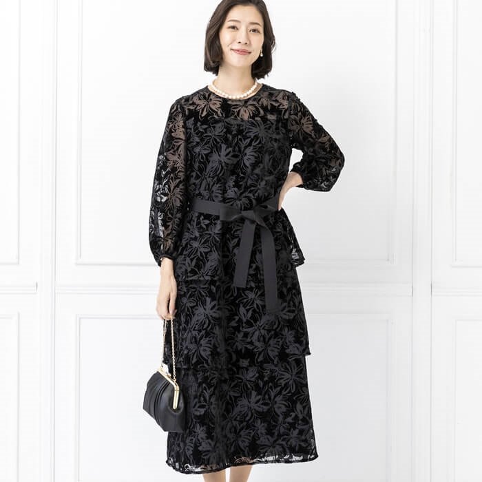 ティアードフリルのワンピース 9号・ブラック｜東京ソワール