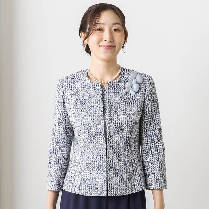 着回し抜群、ミセスのためのエレガントジャケット 13号・ネイビー