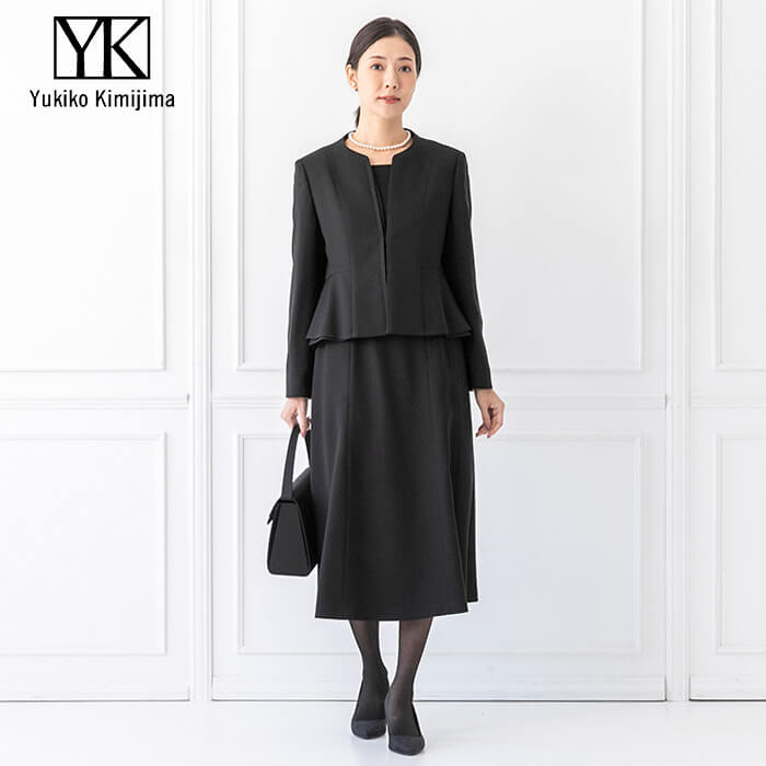 ペプラム使いのロング丈アンサンブル 13号・ブラック｜東京ソワール