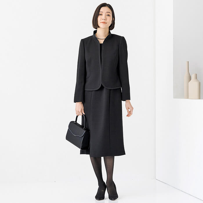 ゆとり仕上げのアンサンブル 19号・ブラック｜東京ソワール