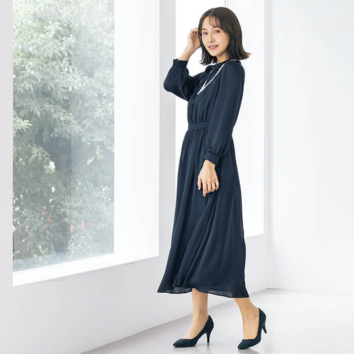 卒入式から結婚式まで、万能ネイビースーツ 11号・ネイビー｜東京