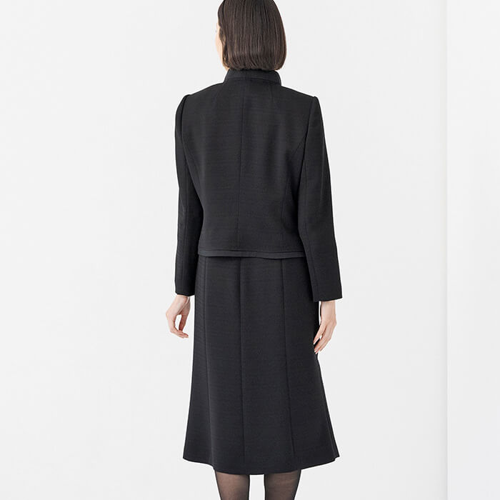 ゆとり仕上げのアンサンブル 23号・ブラック｜東京ソワール