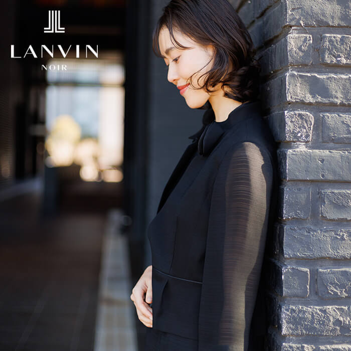 フラワーカラーの絽のフォーマルワンピース 9号・ブラック｜東京