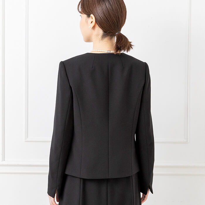 洗える｜ノーカラーのシンプルなジャケット 11号・ブラック｜東京