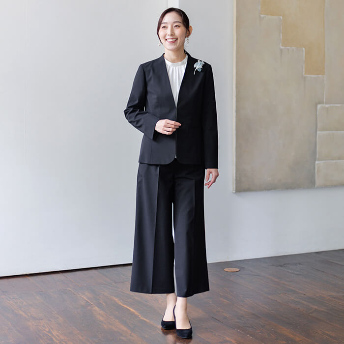 洗える｜大人の頼れるパンツスーツ 9号・ブラック｜東京ソワール