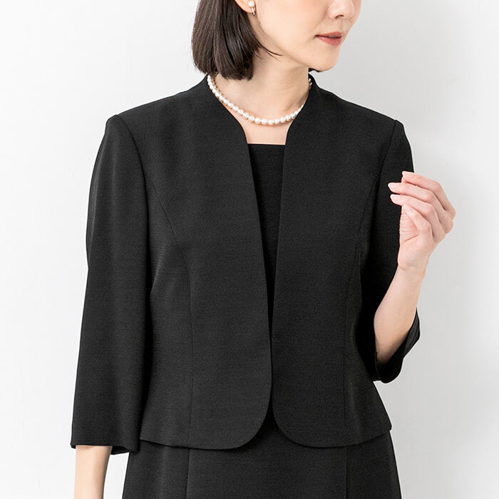 ゆったりサイズのアンサンブル 11号・ブラック｜東京ソワール