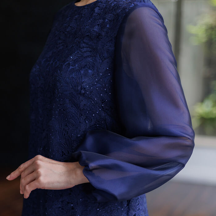 スパングル刺繍がエレガントなドレス 13号・ネイビー｜東京ソワール