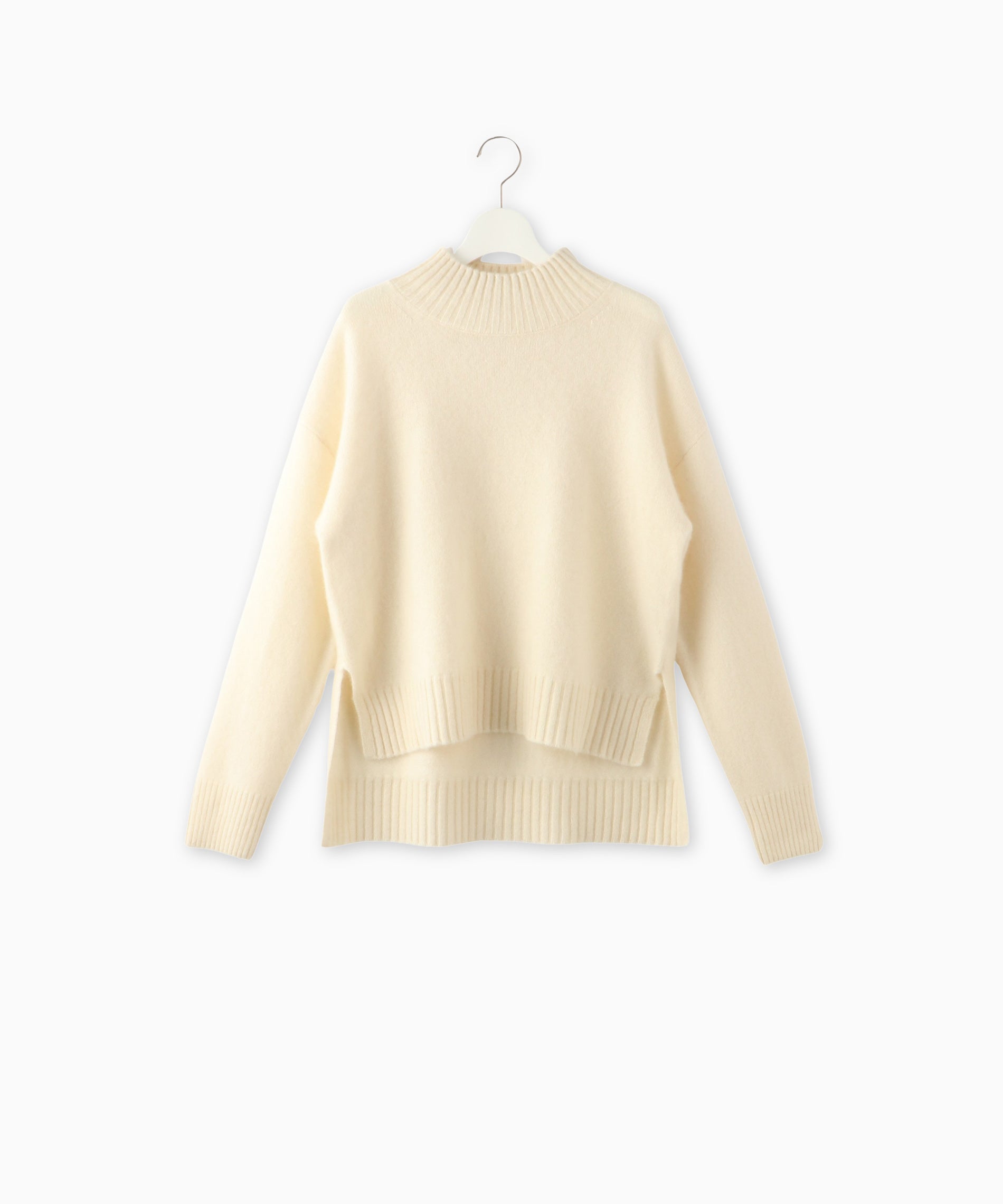 新品タグ付ブラック＆ホワイトゴルフ定価6.1万カシミヤ100％ハイネック