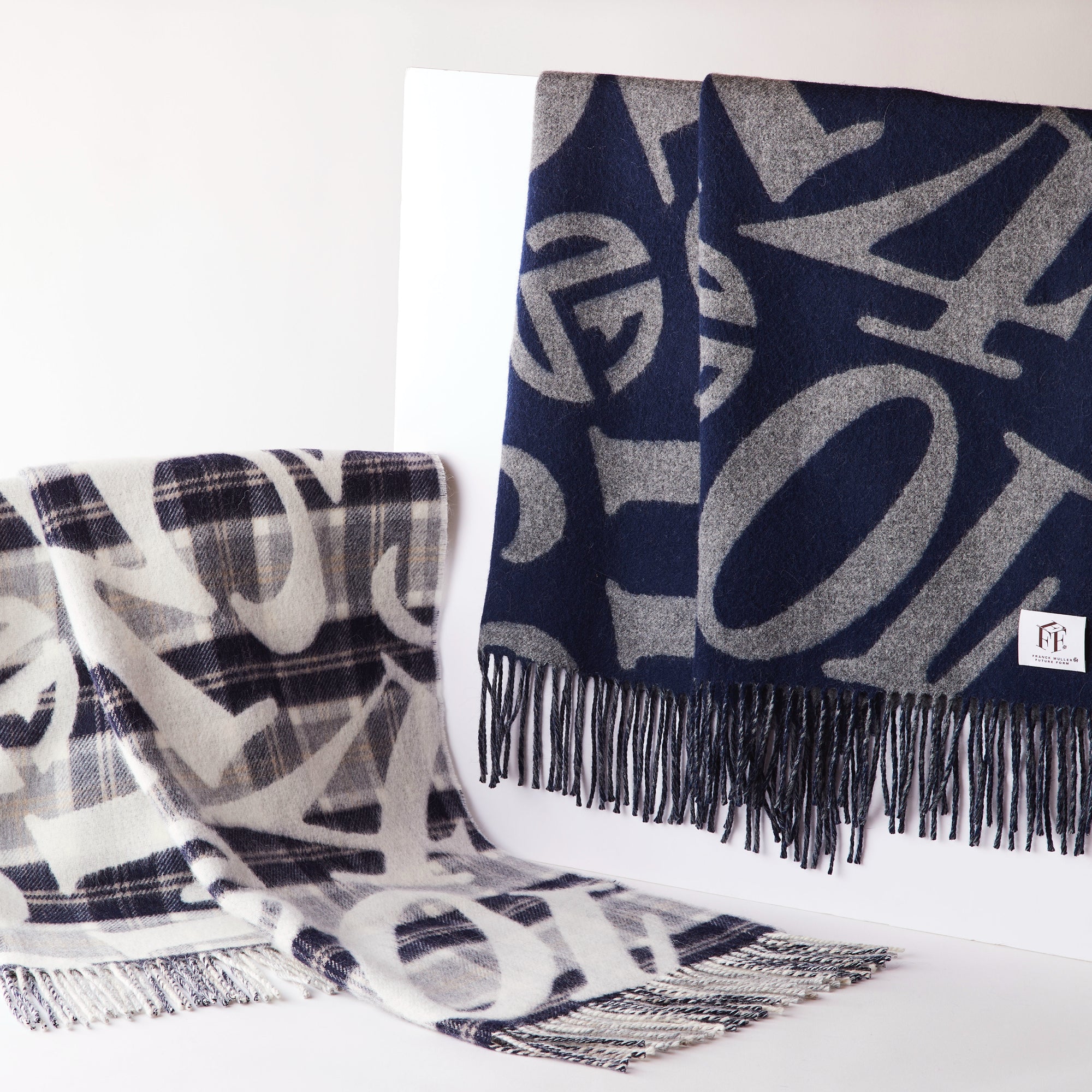 FRANCK MULLER e-Boutique ストール ネイビー FFF.STOLE.NAV フランク