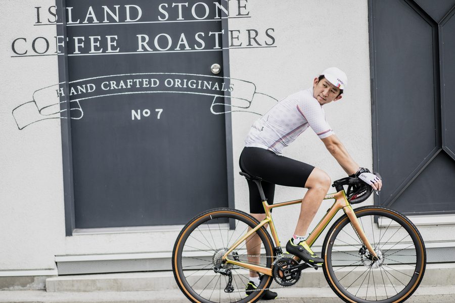 レリックの新作ビブショーツは、ペダリングを「しなやか」にする