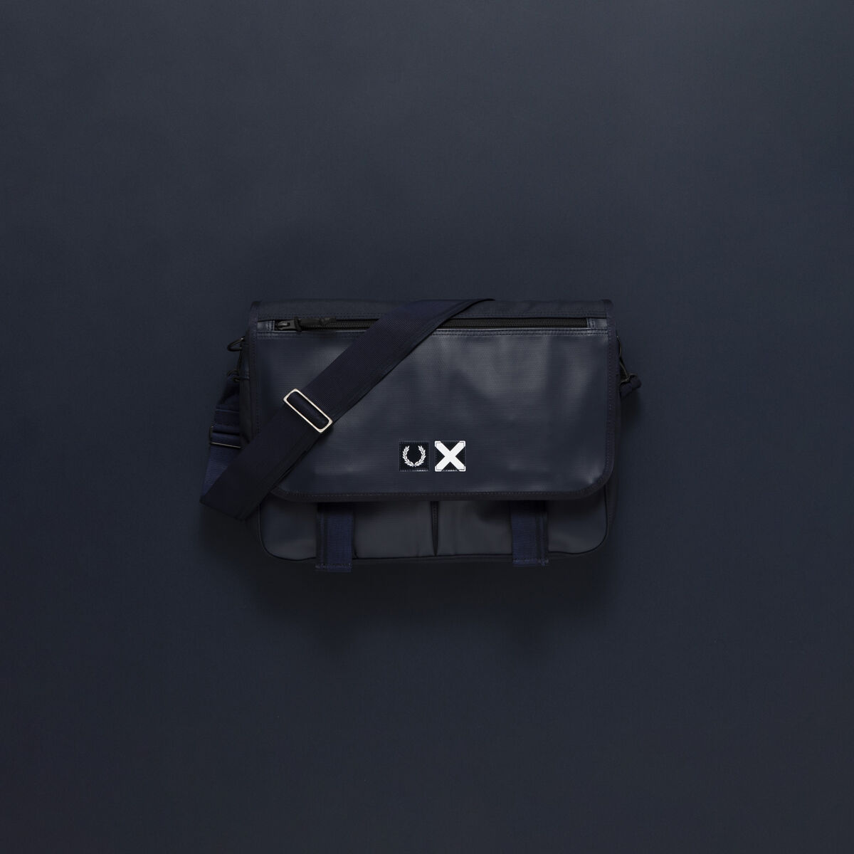 ビジネスシーンにもプラスしたい。デザイン性と実用性を兼ね備えたFRED