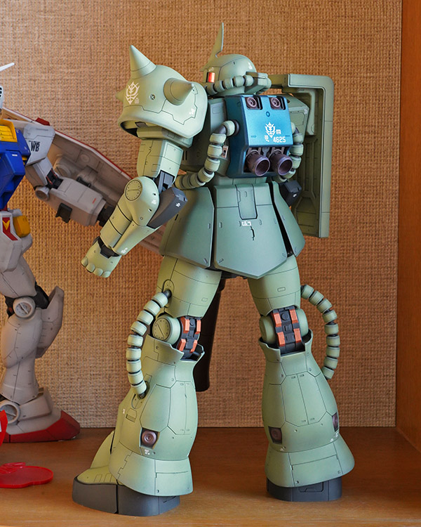 ザクⅡ量産型1/48メガサイズモデル出来ましたっ！ -北海道・富良野